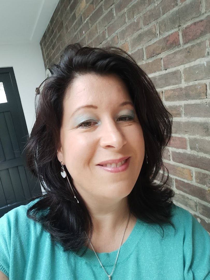 Wendy van Meel, eigenaresse en kapster van 't Knipperijke in Sprundel